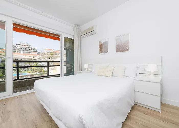 Amazing Carihuela View & Parking Torremolinos